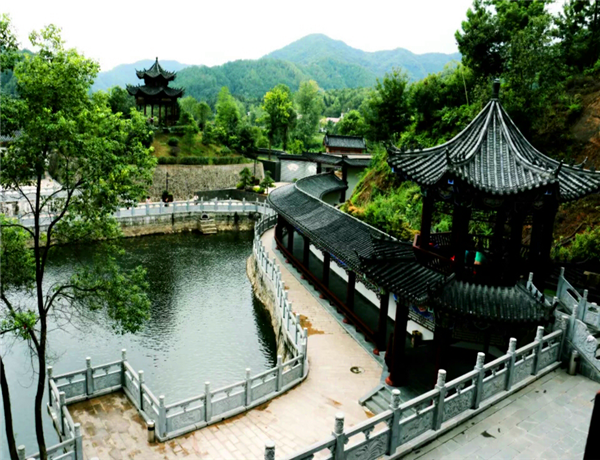 中頻爐鑄造、智能制造，創(chuàng)新驅(qū)動(dòng)